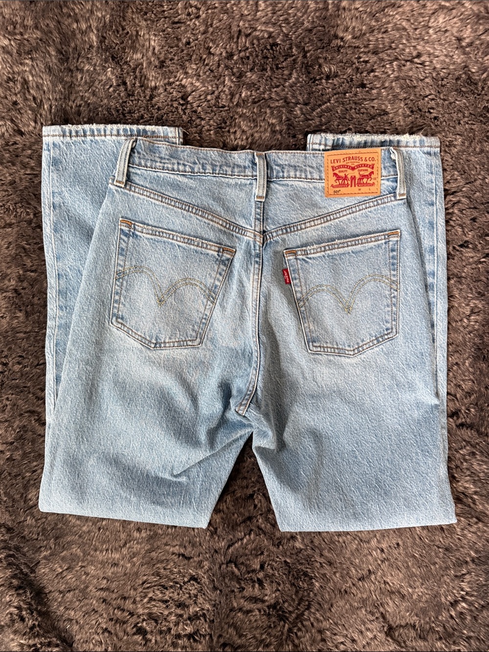 Levi's 501 Light Blue Straight Women’s Jeans - Picture 2 of 2